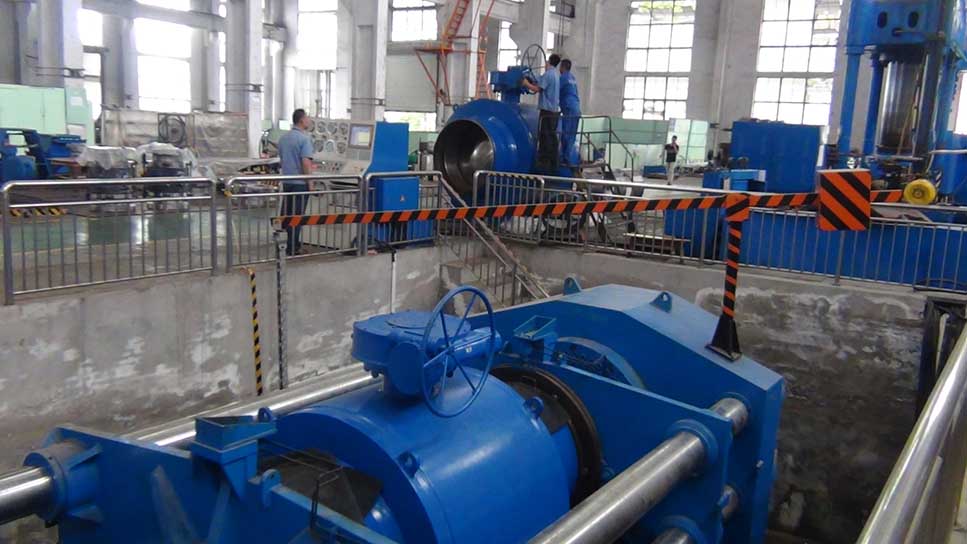 3200吨卧式试压机